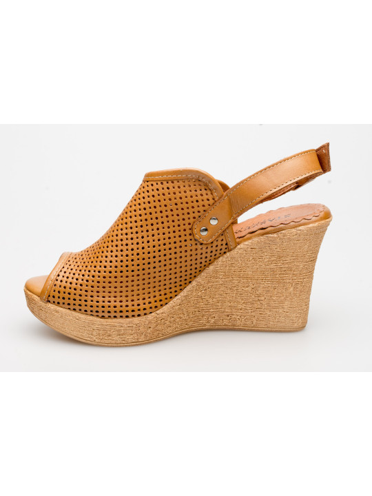 Sandały damskie na koturnie brązowe skórzane ażurowe
