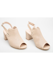 Sandały ażurowe na słupku damskie zakryte skórzane beżowe