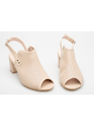 Sandały ażurowe na słupku damskie zakryte skórzane beżowe