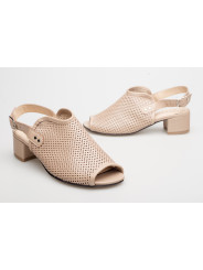 Sandały ażurowe na słupku damskie zakryte skórzane beżowe