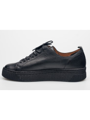 Półbuty damskie skórzane sznurowane sneakersy czarne Produkt Polski