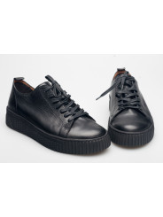 Półbuty damskie skórzane sznurowane sneakersy czarne Produkt Polski
