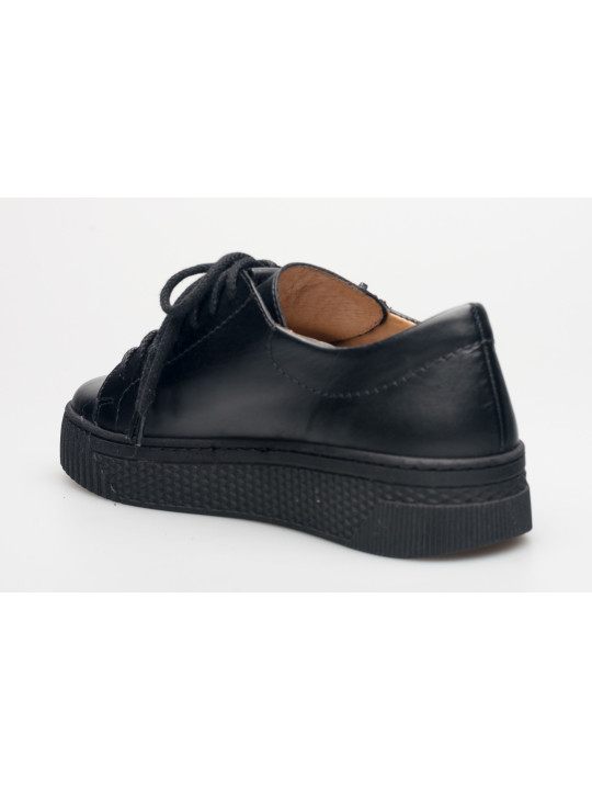 Półbuty damskie skórzane sznurowane sneakersy czarne Produkt Polski Półbuty damskie skórzane sznurowane sneakersy czarne Produkt Polski