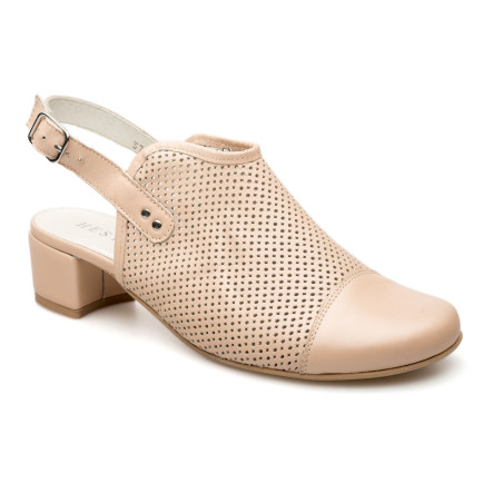 Sandały ażurowe na słupku damskie zakryte palce skórzane beżowe