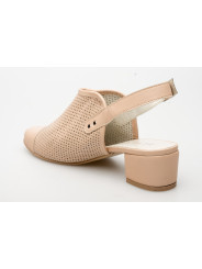 Sandały ażurowe na słupku damskie zakryte palce skórzane beżowe