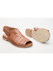 Sandały ażurowe damskie zakryte skórzane brązowe