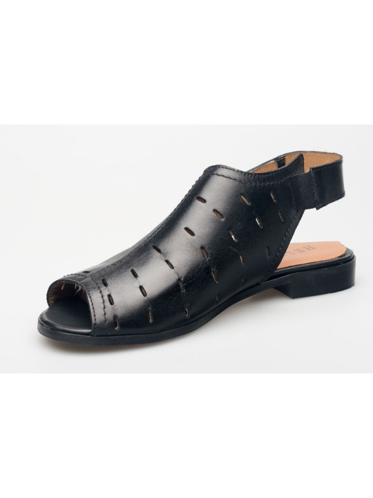 Sandały ażurowe damskie zakryte skórzane czarne