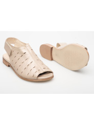 Sandały ażurowe damskie zakryte skórzane beżowe cieliste