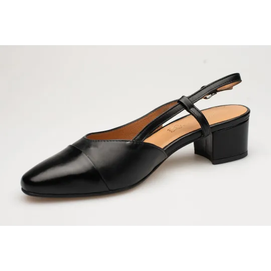 Sandały z zakrytymi palcami skórzane odkryta pięta PRODUKT POLSKI