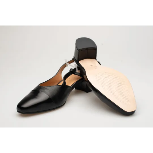 Sandały z zakrytymi palcami skórzane odkryta pięta PRODUKT POLSKI