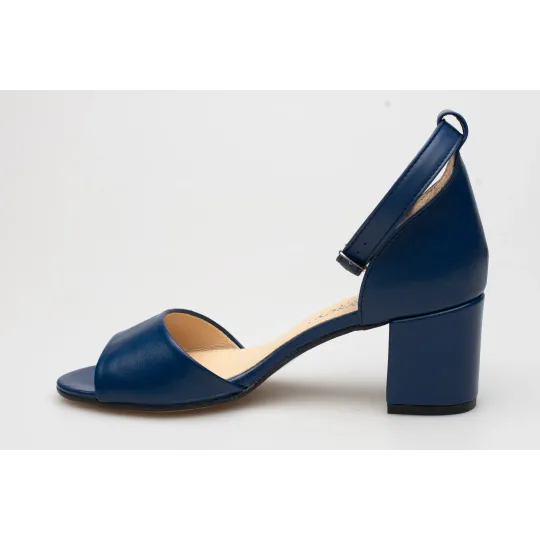Sandały damskie zakryta pięta skórzane granatowe PRODUKT POLSKI