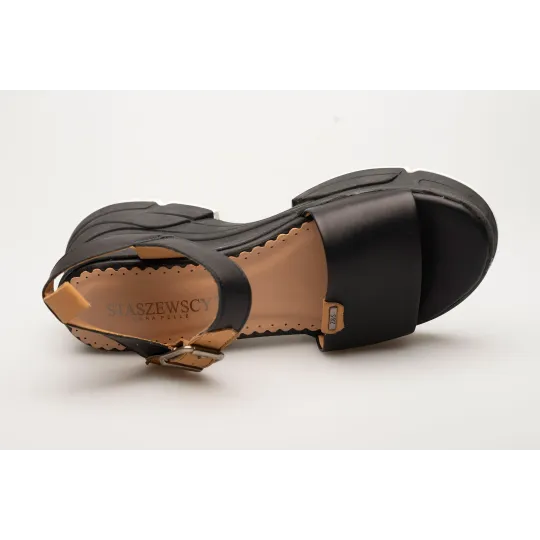 Sandały na grubej wysokiej podeszwie skórzane czarne PRODUKT POLSKI