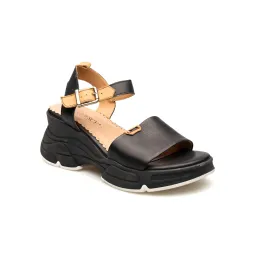 Sandały na grubej wysokiej podeszwie skórzane czarne PRODUKT POLSKI