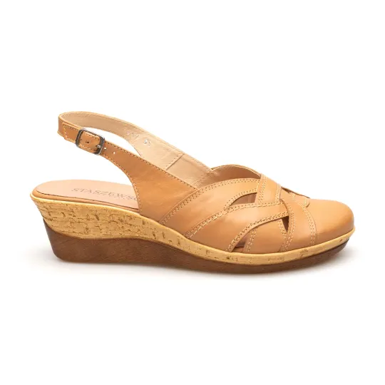 Sandały na koturnie zakryte palce skórzane brązowe PRODUKT POLSKI