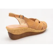 Sandały na koturnie zakryte palce skórzane brązowe PRODUKT POLSKI