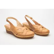 Sandały na koturnie zakryte palce skórzane brązowe PRODUKT POLSKI