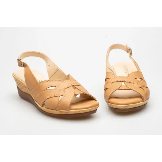 Sandały na koturnie odkryta pięta palce skórzane brązowe PRODUKT POLSKI