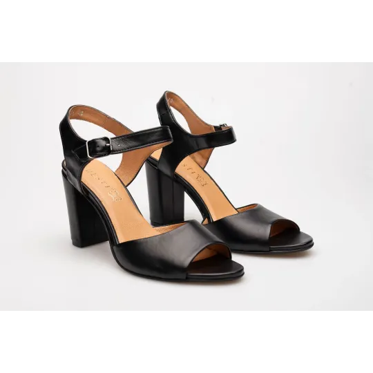 Sandały na słupku odkryta pięta palce skórzane czarne PRODUKT POLSKI