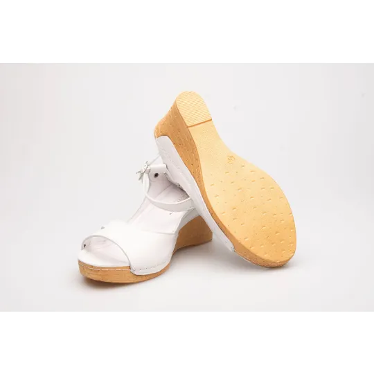 Sandały na koturnie odkryta pięta palce skórzane białe PRODUKT POLSKI