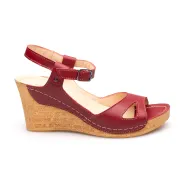 Sandały na koturnie odkryta pięta palce skórzane czerwone PRODUKT POLSKI