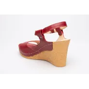 Sandały na koturnie odkryta pięta palce skórzane czerwone PRODUKT POLSKI