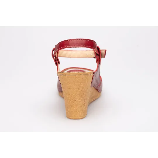 Sandały na koturnie odkryta pięta palce skórzane czerwone PRODUKT POLSKI