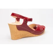 Sandały na koturnie odkryta pięta palce skórzane czerwone PRODUKT POLSKI