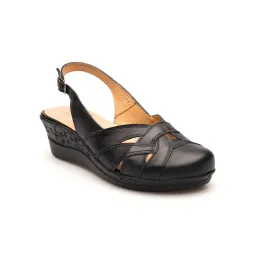 Sandały na koturnie zakryte palce skórzane czarne PRODUKT POLSKI