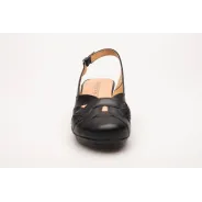 Sandały na koturnie zakryte palce skórzane czarne PRODUKT POLSKI