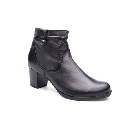 Botki damskie ocieplane na obcasie słupek czarne skórzane Produkt Polski