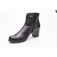 Botki damskie ocieplane na obcasie słupek czarne skózrane Produkt Polski