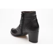 Botki damskie ocieplane na obcasie słupek czarne skózrane Produkt Polski