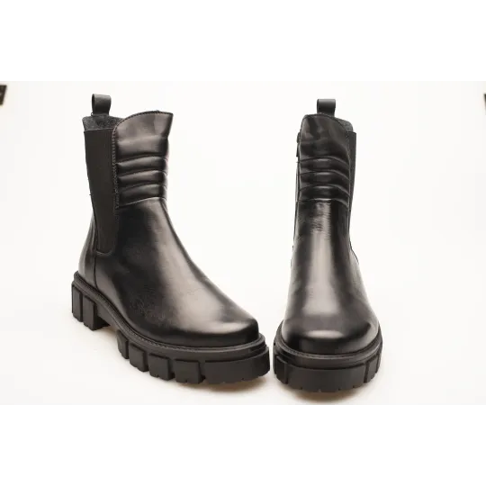 Botki damskie zimowe na grubej podeszwie skórzane Produkt Polski