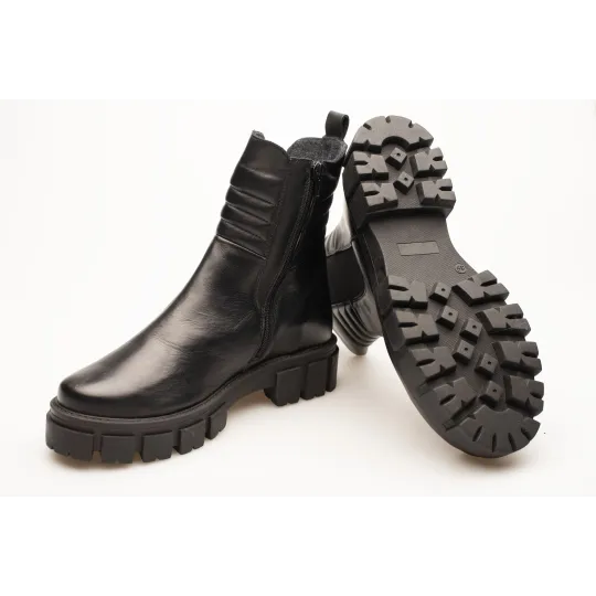 Botki damskie zimowe na grubej podeszwie skórzane Produkt Polski