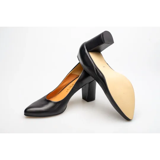 Czółenka na słupku czarne skórzane PRODUKT POLSKI