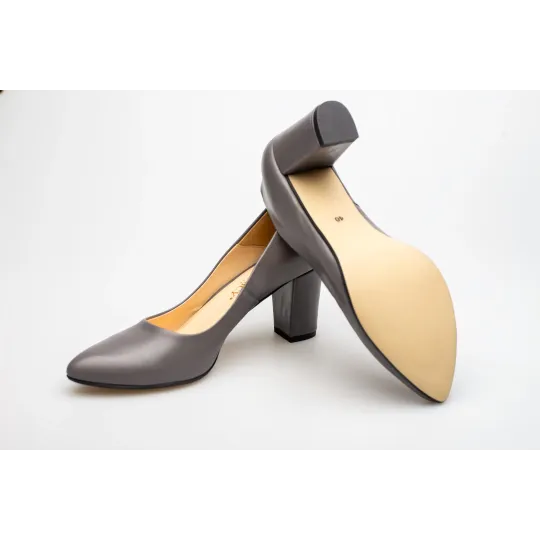 Czółenka na słupku szare skórzane PRODUKT POLSKI