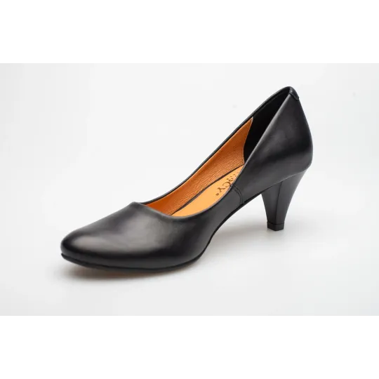 Czółenka na niskiej szpilce czarne skórzane PRODUKT POLSKI