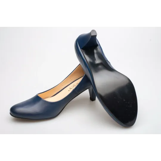 Czółenka na niskiej szpilce granatowe skórzane PRODUKT POLSKI