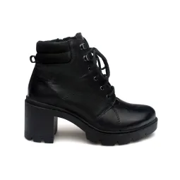 Botki damskie na grubym obcasie sznurowane