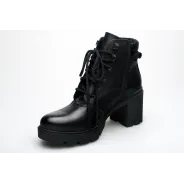 Botki damskie na grubym obcasie sznurowane